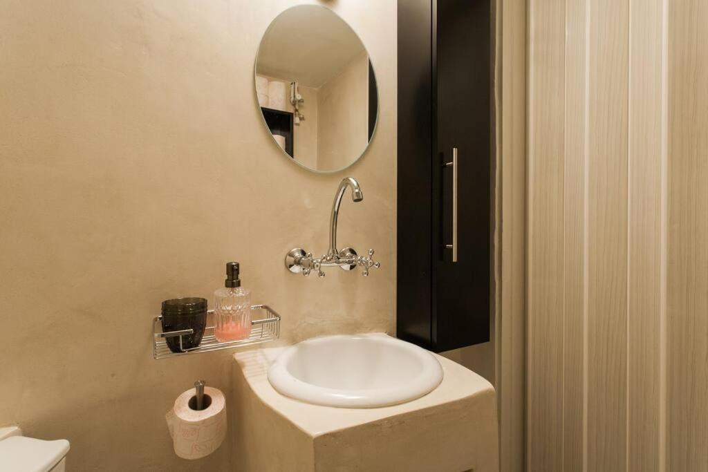 Home Sweet Home @ Central Athens 52 Sq.M. Dış mekan fotoğraf